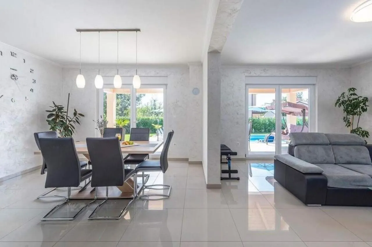 Villa 3M Kanfanar