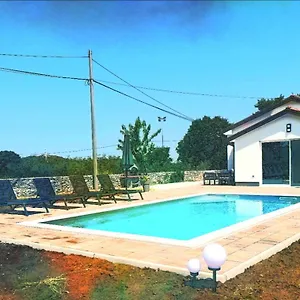 Apartment Cozy House With Pool Near Rovinj, Kanfanar